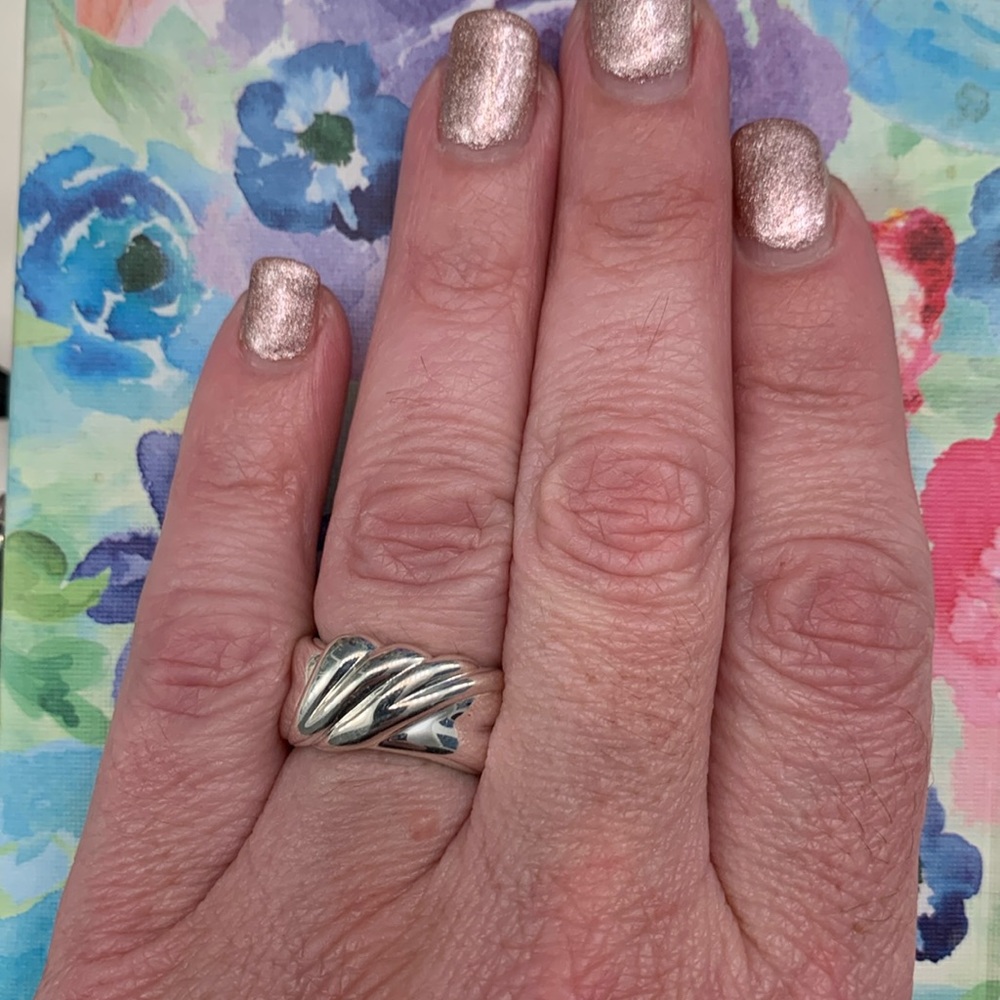 Retired Silpada Plot Twist Ring Size 5 - image 6